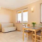 Spacerowa By Renters شقة