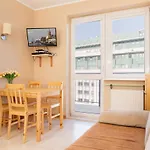 Spacerowa By Renters Apartman