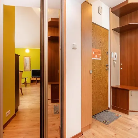 Spacerowa By Renters Apartman