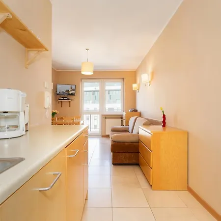 Apartment Spacerowa By Renters
