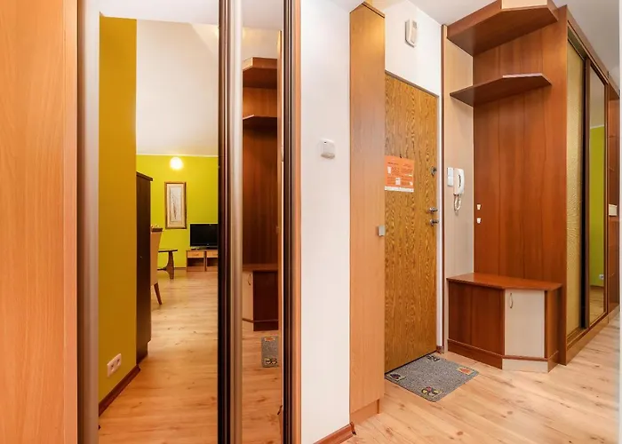 Spacerowa By Renters Apartment